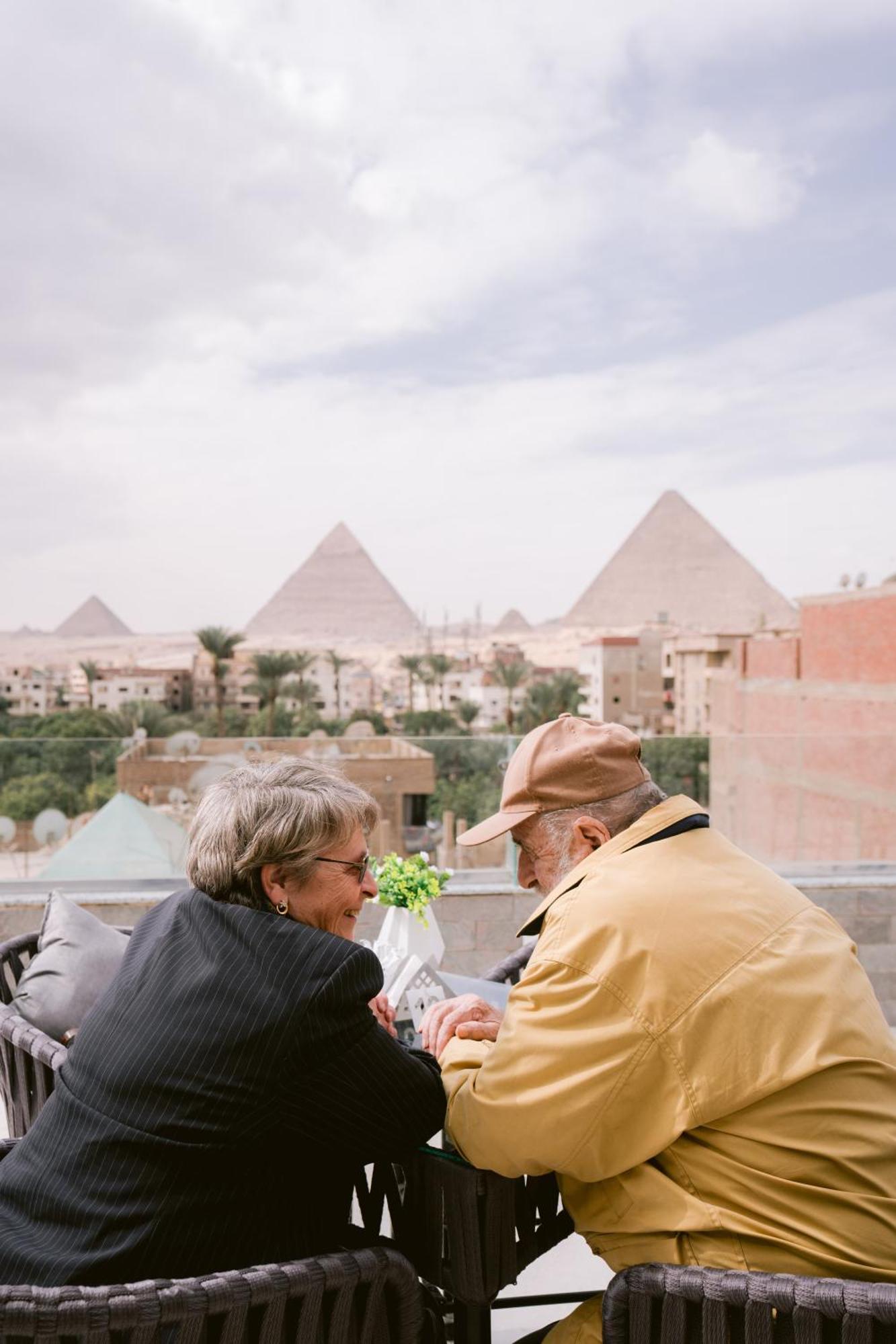 Tuya Pyramids Hotel El El Cairo Exterior foto