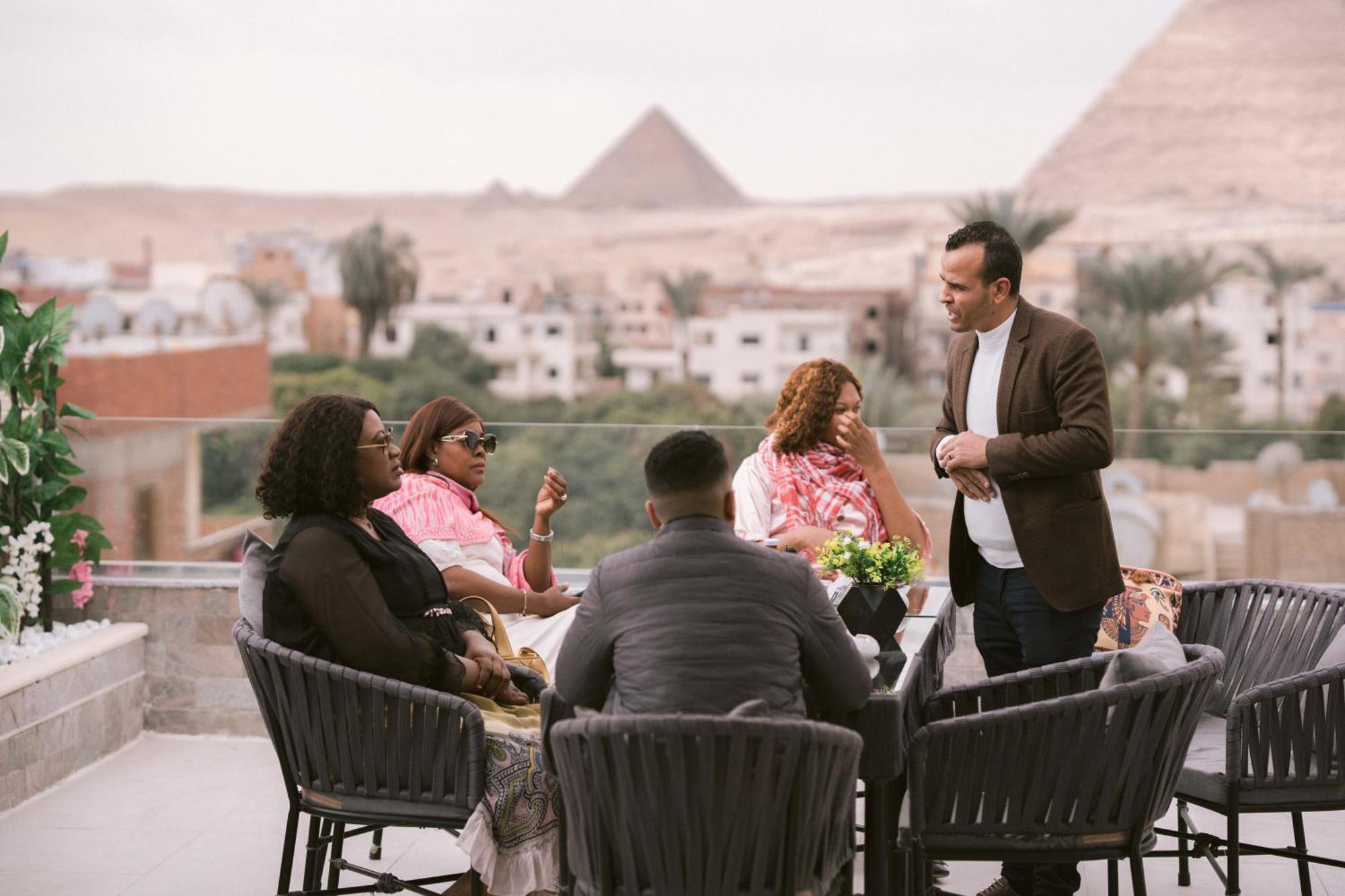 Tuya Pyramids Hotel El El Cairo Exterior foto